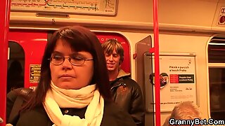 He hooks up busty mature lady in metro